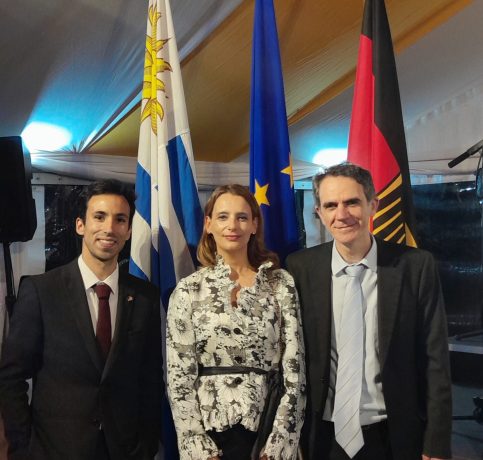 Nahuel Gonzalez mit Javier Giz aus dem Außenministerium Uruguays und seiner Frau Quelle: Nahuel Gonzalez